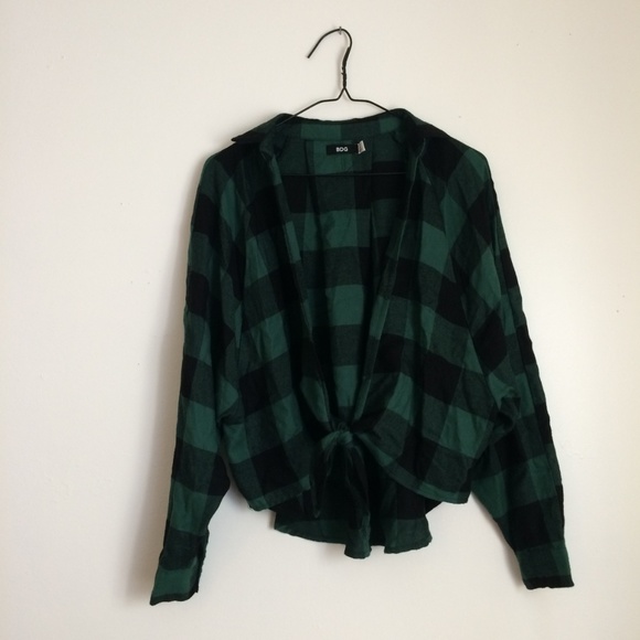 Urban Outfitters Flannel Green VNeck High Low Crop - Picture 2 of 6